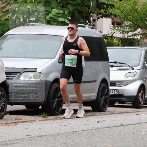 21.09.2025 - PSD Bank Halbmarathon Luisa Fischer http://msf.ph/oto/8925740 21.09.2025 11:25:29 Laufen 1922, 3418 meine-sportfotos.de