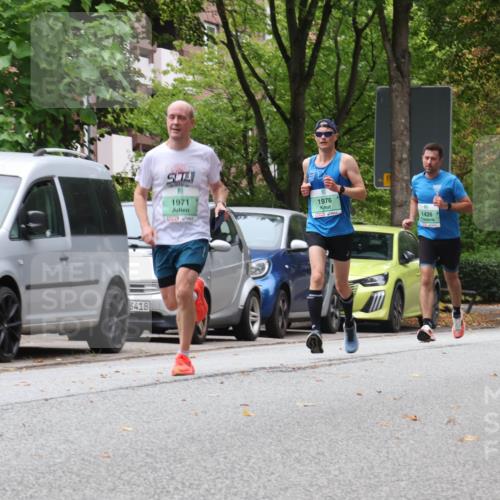 21.09.2025 - PSD Bank Halbmarathon Luisa Fischer http://msf.ph/oto/8925840 21.09.2025 11:25:58 Laufen 8418, 1971, 1976, 1426 meine-sportfotos.de