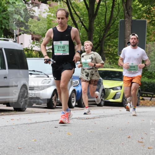 21.09.2025 - PSD Bank Halbmarathon Luisa Fischer http://msf.ph/oto/8926178 21.09.2025 11:27:55 Laufen 3418, 2132, 121, 2226 meine-sportfotos.de