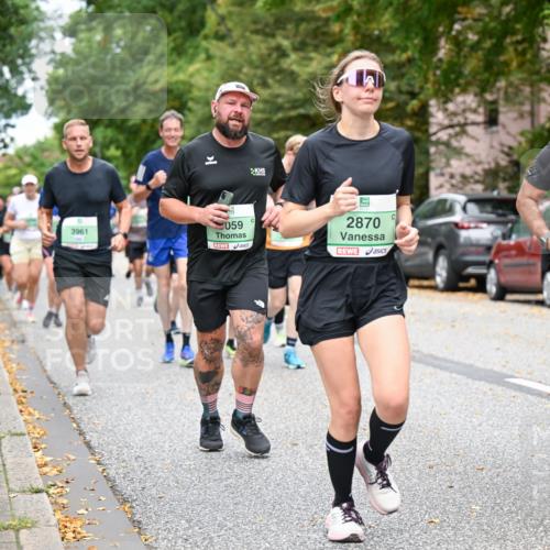21.09.2025 - PSD Bank Halbmarathon Dr. Thomas Lammeyer http://msf.ph/oto/8926393 21.09.2025 10:45:43 Laufen 3961, 059, 2870, 2705 meine-sportfotos.de
