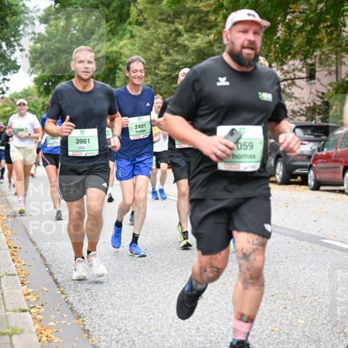 21.09.2025 - PSD Bank Halbmarathon Dr. Thomas Lammeyer http://msf.ph/oto/8926409 21.09.2025 10:45:44 Laufen 3973, 3961, 2491, 059 meine-sportfotos.de