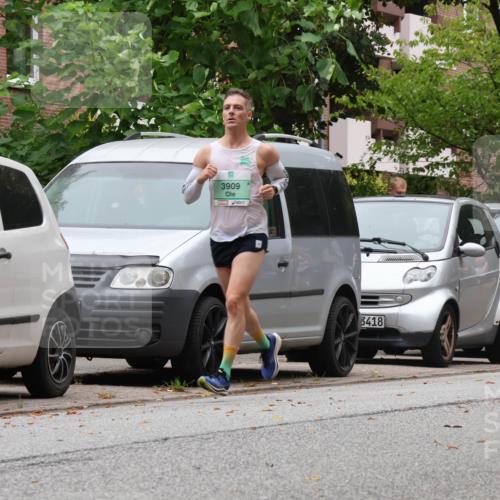 21.09.2025 - PSD Bank Halbmarathon Luisa Fischer http://msf.ph/oto/8926576 21.09.2025 11:29:54 Laufen 3909, 3418 meine-sportfotos.de