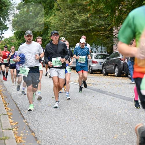 21.09.2025 - PSD Bank Halbmarathon Dr. Thomas Lammeyer http://msf.ph/oto/8926580 21.09.2025 10:45:56 Laufen 2878, 2433, 1764, 1763, 3166, 3792 meine-sportfotos.de