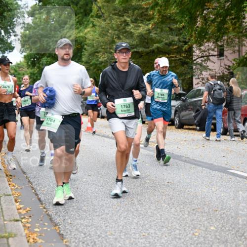 21.09.2025 - PSD Bank Halbmarathon Dr. Thomas Lammeyer http://msf.ph/oto/8926590 21.09.2025 10:45:57 Laufen 2878, 4049, 1763, 23, 1764, 3166, 2623 meine-sportfotos.de
