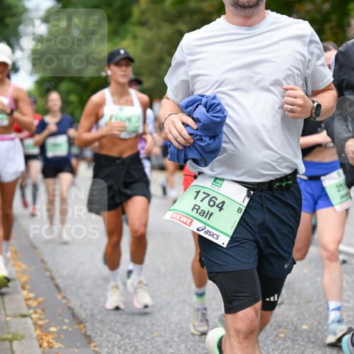 21.09.2025 - PSD Bank Halbmarathon Dr. Thomas Lammeyer http://msf.ph/oto/8926611 21.09.2025 10:45:58 Laufen 1764, 1763 meine-sportfotos.de