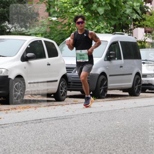 21.09.2025 - PSD Bank Halbmarathon Luisa Fischer http://msf.ph/oto/8926899 21.09.2025 11:31:39 Laufen 1801, 3418 meine-sportfotos.de