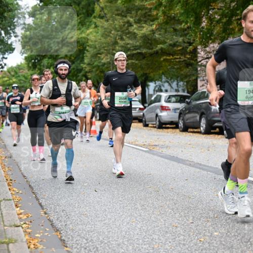 21.09.2025 - PSD Bank Halbmarathon Dr. Thomas Lammeyer http://msf.ph/oto/8926993 21.09.2025 10:46:24 Laufen 1941, 2554, 4022, 4915 meine-sportfotos.de