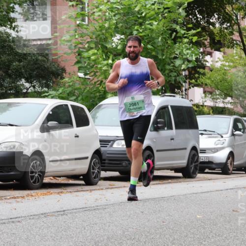 21.09.2025 - PSD Bank Halbmarathon Luisa Fischer http://msf.ph/oto/8927242 21.09.2025 11:33:36 Laufen 2081, 8418, 2261 meine-sportfotos.de