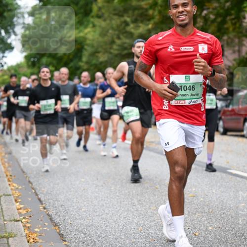 21.09.2025 - PSD Bank Halbmarathon Dr. Thomas Lammeyer http://msf.ph/oto/8927279 21.09.2025 10:46:42 Laufen 8, 1046, 299 meine-sportfotos.de