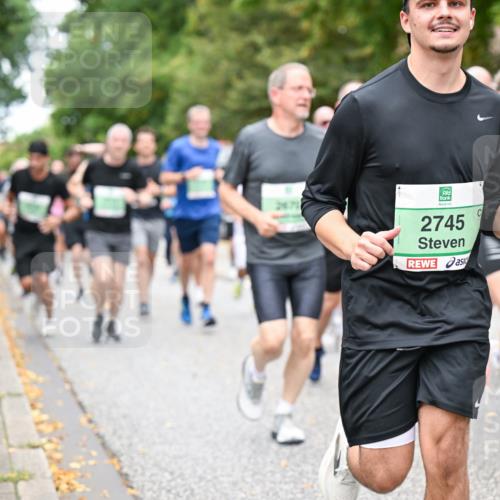 21.09.2025 - PSD Bank Halbmarathon Dr. Thomas Lammeyer http://msf.ph/oto/8927315 21.09.2025 10:46:44 Laufen 24, 71, 2745 meine-sportfotos.de