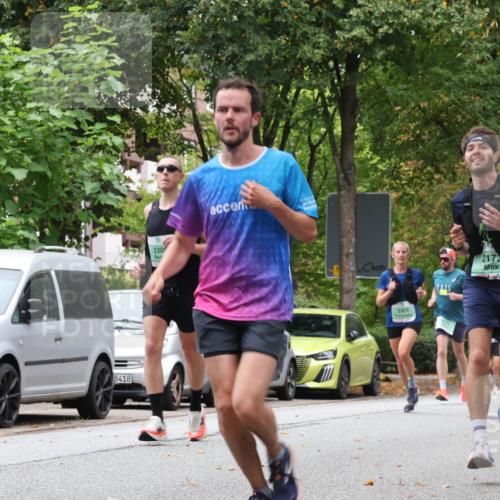 21.09.2025 - PSD Bank Halbmarathon Luisa Fischer http://msf.ph/oto/8927367 21.09.2025 11:34:14 Laufen 3418, 230, 2351, 2171, 2173 meine-sportfotos.de