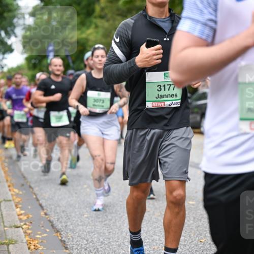 21.09.2025 - PSD Bank Halbmarathon Dr. Thomas Lammeyer http://msf.ph/oto/8927571 21.09.2025 10:47:02 Laufen 3073, 3177, 2908 meine-sportfotos.de