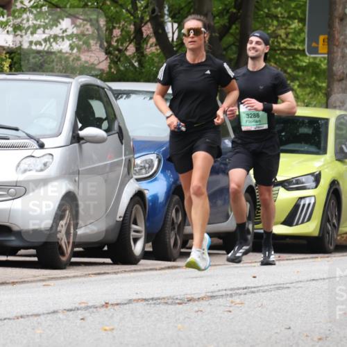 21.09.2025 - PSD Bank Halbmarathon Luisa Fischer http://msf.ph/oto/8927870 21.09.2025 11:37:05 Laufen 3418, 3288, 985 meine-sportfotos.de