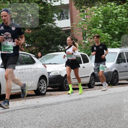 21.09.2025 - PSD Bank Halbmarathon Luisa Fischer http://msf.ph/oto/8928161 21.09.2025 11:38:14 Laufen 2777, 2101, 3418 meine-sportfotos.de