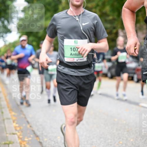 21.09.2025 - PSD Bank Halbmarathon Dr. Thomas Lammeyer http://msf.ph/oto/8928248 21.09.2025 10:47:50 Laufen 107, 1211 meine-sportfotos.de