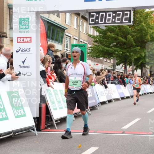 21.09.2025 - PSD Bank Halbmarathon Strokosch-Dieckow http://msf.ph/oto/8928267 21.09.2025 12:07:45 Ziel 2506, 2532, 2949, 3222, 3407, 3910 meine-sportfotos.de