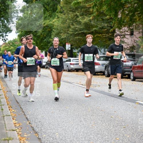 21.09.2025 - PSD Bank Halbmarathon Dr. Thomas Lammeyer http://msf.ph/oto/8928325 21.09.2025 10:47:55 Laufen 2885, 2841, 2574, 4915 meine-sportfotos.de