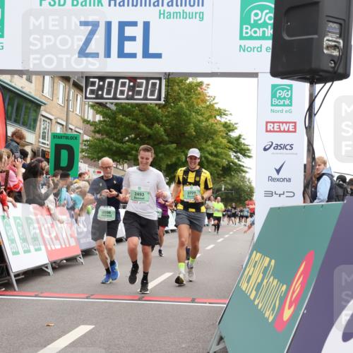 21.09.2025 - PSD Bank Halbmarathon Strokosch-Dieckow http://msf.ph/oto/8928336 21.09.2025 12:07:54 Ziel 2493, 2956, 3396, 3729, 3746, 3910, 3948, 3975 meine-sportfotos.de