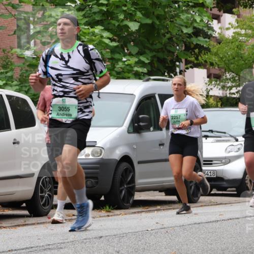 21.09.2025 - PSD Bank Halbmarathon Luisa Fischer http://msf.ph/oto/8928420 21.09.2025 11:39:09 Laufen 3055, 2257, 3418, 2060 meine-sportfotos.de