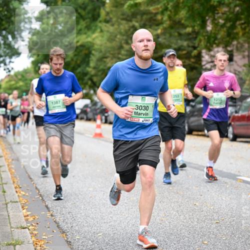 21.09.2025 - PSD Bank Halbmarathon Dr. Thomas Lammeyer http://msf.ph/oto/8928425 21.09.2025 10:48:01 Laufen 1387, 3030, 253, 1255 meine-sportfotos.de
