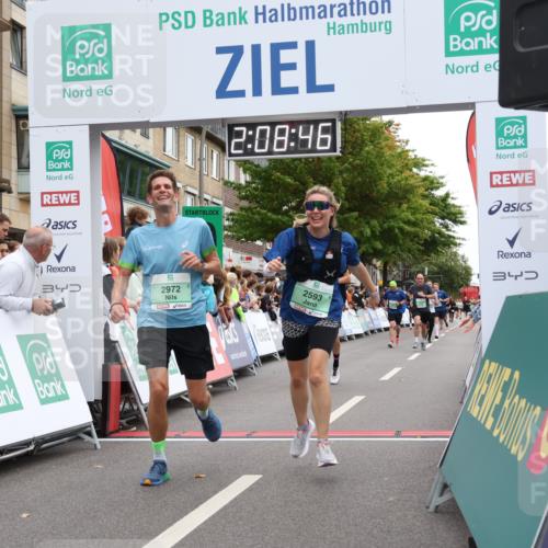 21.09.2025 - PSD Bank Halbmarathon Strokosch-Dieckow http://msf.ph/oto/8928469 21.09.2025 12:08:10 Ziel 2593, 2883, 2972, 3108, 3439, 3505 meine-sportfotos.de