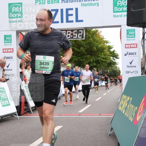 21.09.2025 - PSD Bank Halbmarathon Strokosch-Dieckow http://msf.ph/oto/8928524 21.09.2025 12:08:15 Ziel 1495, 1496, 2396, 2593, 2612, 2896, 2908, 2972, 3108, 3439 meine-sportfotos.de