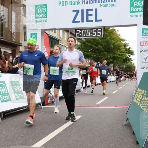 21.09.2025 - PSD Bank Halbmarathon Strokosch-Dieckow http://msf.ph/oto/8928560 21.09.2025 12:08:18 Ziel 1495, 1496, 2396, 2612, 2896, 2908, 3108, 3439 meine-sportfotos.de