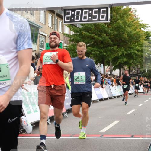 21.09.2025 - PSD Bank Halbmarathon Strokosch-Dieckow http://msf.ph/oto/8928576 21.09.2025 12:08:19 Ziel 1495, 1496, 2396, 2612, 2896, 2908, 3108, 3439 meine-sportfotos.de