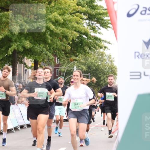 21.09.2025 - PSD Bank Halbmarathon Strokosch-Dieckow http://msf.ph/oto/8928633 21.09.2025 12:08:28 Ziel 2176, 2521, 2724, 3205, 3641, 3760 meine-sportfotos.de