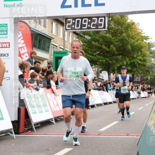 21.09.2025 - PSD Bank Halbmarathon Strokosch-Dieckow http://msf.ph/oto/8928821 21.09.2025 12:08:53 Ziel 1442, 2575, 3223, 3414, 3506, 3794 meine-sportfotos.de
