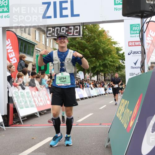 21.09.2025 - PSD Bank Halbmarathon Strokosch-Dieckow http://msf.ph/oto/8928845 21.09.2025 12:08:56 Ziel 1442, 2575, 3223, 3274, 3414, 3506, 3794 meine-sportfotos.de