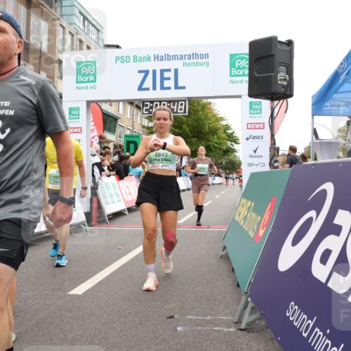 21.09.2025 - PSD Bank Halbmarathon Strokosch-Dieckow http://msf.ph/oto/8928917 21.09.2025 12:09:11 Ziel 1267, 1268, 1729, 1730, 1954, 2643, 3176, 3273, 3392, 3983 meine-sportfotos.de