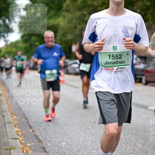 21.09.2025 - PSD Bank Halbmarathon Dr. Thomas Lammeyer http://msf.ph/oto/8928946 21.09.2025 10:48:31 Laufen 1552, 3542 meine-sportfotos.de