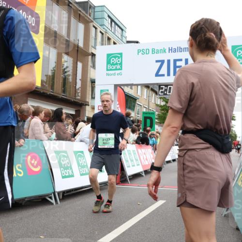 21.09.2025 - PSD Bank Halbmarathon Strokosch-Dieckow http://msf.ph/oto/8928954 21.09.2025 12:09:20 Ziel 1080, 2623, 3127, 3378, 3392, 3946 meine-sportfotos.de