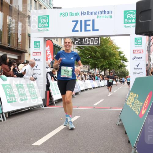 21.09.2025 - PSD Bank Halbmarathon Strokosch-Dieckow http://msf.ph/oto/8929010 21.09.2025 12:09:29 Ziel 2623, 3008, 3232, 3946 meine-sportfotos.de