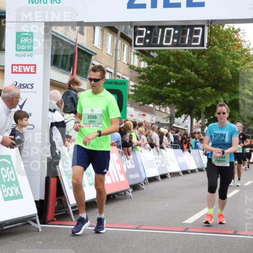21.09.2025 - PSD Bank Halbmarathon Strokosch-Dieckow http://msf.ph/oto/8929069 21.09.2025 12:09:36 Ziel 2576, 3062, 3145, 3230, 3232, 4015 meine-sportfotos.de