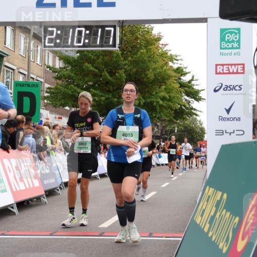 21.09.2025 - PSD Bank Halbmarathon Strokosch-Dieckow http://msf.ph/oto/8929106 21.09.2025 12:09:40 Ziel 2576, 3062, 3063, 3145, 3230, 4015 meine-sportfotos.de