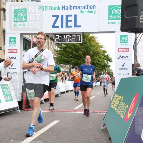 21.09.2025 - PSD Bank Halbmarathon Strokosch-Dieckow http://msf.ph/oto/8929190 21.09.2025 12:09:50 Ziel 1175, 1200, 1690, 2363, 2784, 3063, 3196, 3325, 4035 meine-sportfotos.de