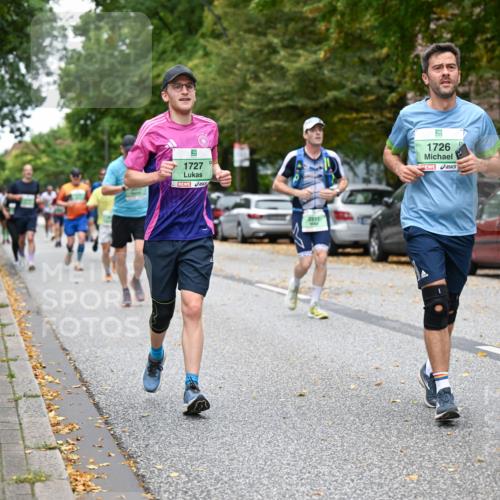 21.09.2025 - PSD Bank Halbmarathon Dr. Thomas Lammeyer http://msf.ph/oto/8929247 21.09.2025 10:48:50 Laufen 1727, 1726 meine-sportfotos.de