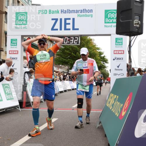 21.09.2025 - PSD Bank Halbmarathon Strokosch-Dieckow http://msf.ph/oto/8929251 21.09.2025 12:09:56 Ziel 1175, 1200, 1606, 2363, 2784, 3325, 4035 meine-sportfotos.de