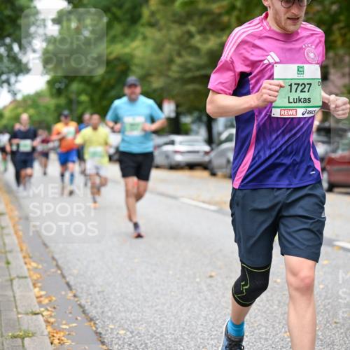 21.09.2025 - PSD Bank Halbmarathon Dr. Thomas Lammeyer http://msf.ph/oto/8929277 21.09.2025 10:48:52 Laufen 1727 meine-sportfotos.de