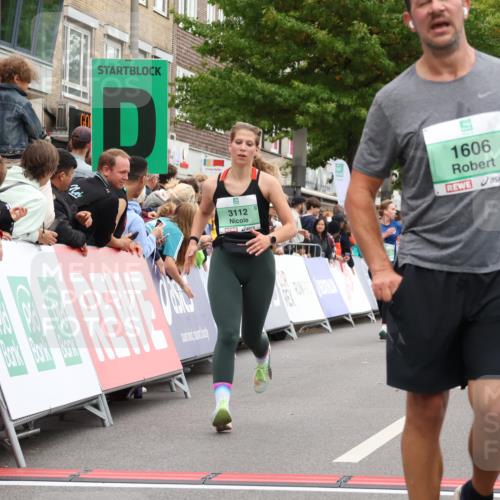 21.09.2025 - PSD Bank Halbmarathon Strokosch-Dieckow http://msf.ph/oto/8929278 21.09.2025 12:10:02 Ziel 1606, 3112, 3203 meine-sportfotos.de