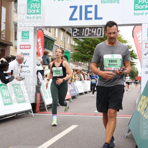 21.09.2025 - PSD Bank Halbmarathon Strokosch-Dieckow http://msf.ph/oto/8929295 21.09.2025 12:10:03 Ziel 1606, 3112, 3203 meine-sportfotos.de