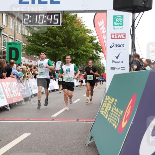 21.09.2025 - PSD Bank Halbmarathon Strokosch-Dieckow http://msf.ph/oto/8929318 21.09.2025 12:10:09 Ziel 1238, 2518, 3112, 3203, 3285 meine-sportfotos.de