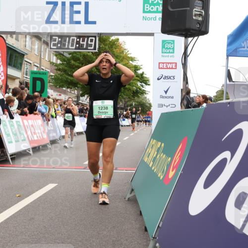 21.09.2025 - PSD Bank Halbmarathon Strokosch-Dieckow http://msf.ph/oto/8929361 21.09.2025 12:10:12 Ziel 1238, 2518, 2764, 3203, 3285 meine-sportfotos.de