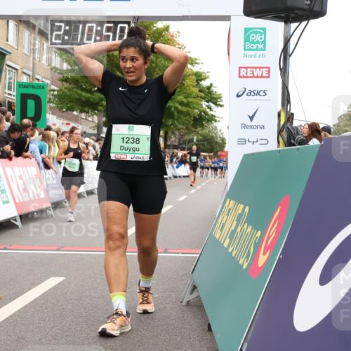 21.09.2025 - PSD Bank Halbmarathon Strokosch-Dieckow http://msf.ph/oto/8929367 21.09.2025 12:10:13 Ziel 1238, 2518, 2764, 3203, 3285 meine-sportfotos.de