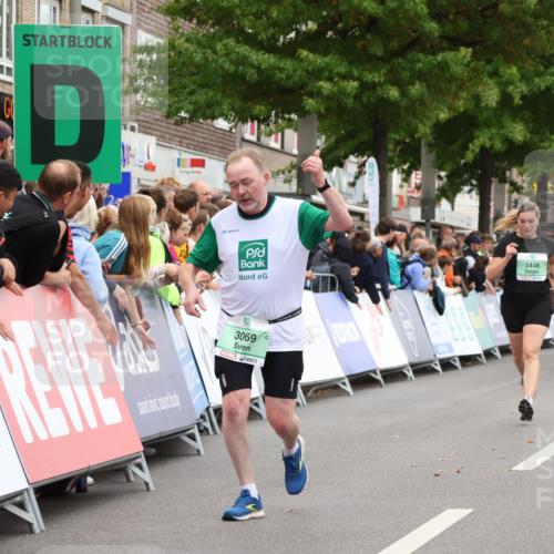21.09.2025 - PSD Bank Halbmarathon Strokosch-Dieckow http://msf.ph/oto/8929560 21.09.2025 12:10:40 Ziel 2603, 3069, 3446, 3711 meine-sportfotos.de