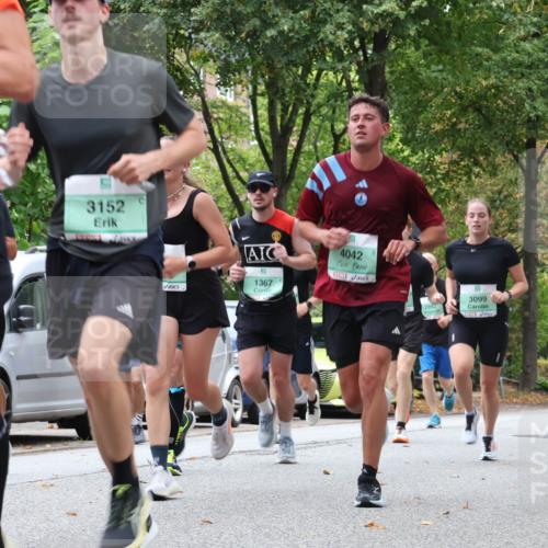 21.09.2025 - PSD Bank Halbmarathon Luisa Fischer http://msf.ph/oto/8929593 21.09.2025 11:48:20 Laufen 1196, 3152, 1367, 4042, 3099 meine-sportfotos.de