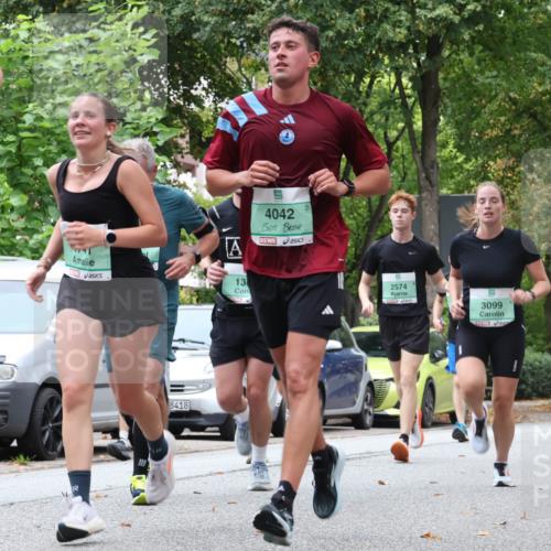 21.09.2025 - PSD Bank Halbmarathon Luisa Fischer http://msf.ph/oto/8929599 21.09.2025 11:48:21 Laufen 4042, 13, 17, 8418, 2574, 3099 meine-sportfotos.de