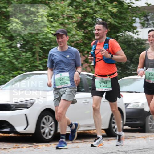 21.09.2025 - PSD Bank Halbmarathon Luisa Fischer http://msf.ph/oto/8929668 21.09.2025 11:48:36 Laufen 2325, 2314, 3026 meine-sportfotos.de